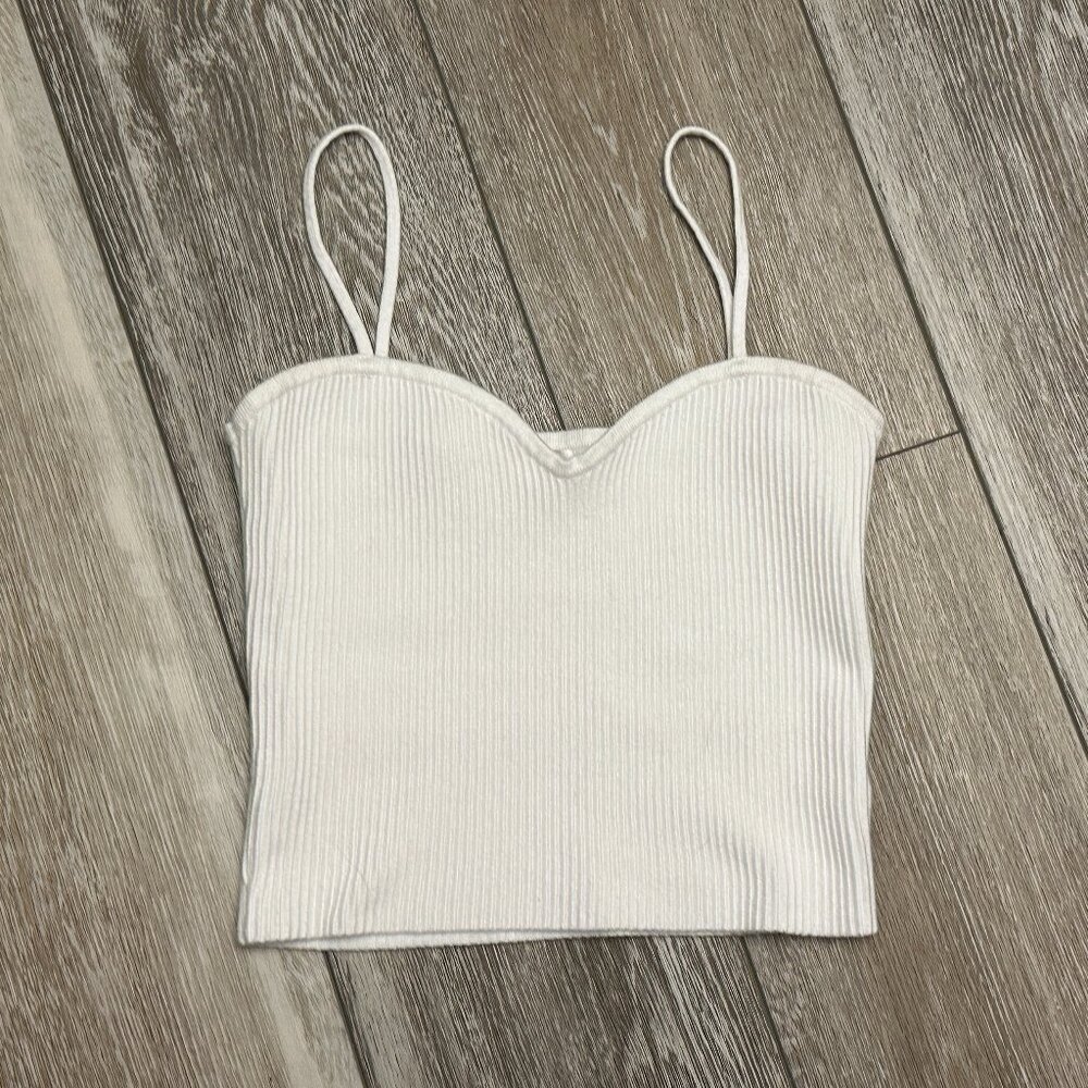 Oak & Fort Adorable Sleeveless Crop Tank / Cami Top White Rib Knit - Picture 1 of 6